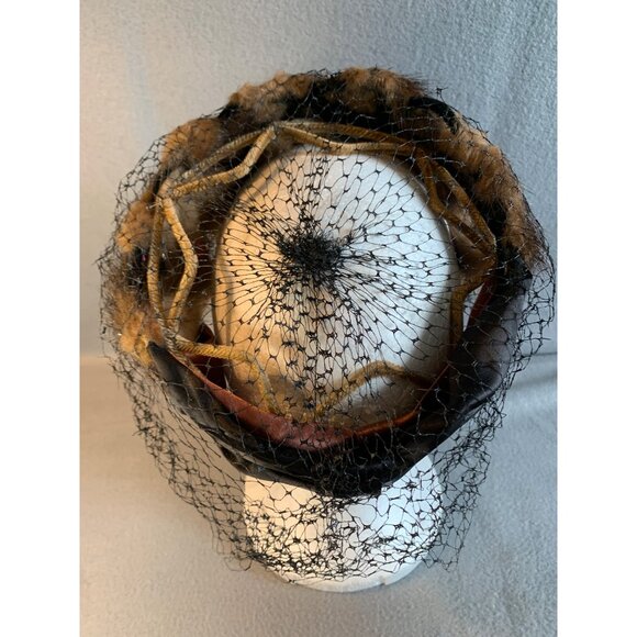 Ladies Black and Mauve Satin Fur and Netting Hat Union Made Vintage - Picture 5 of 10
